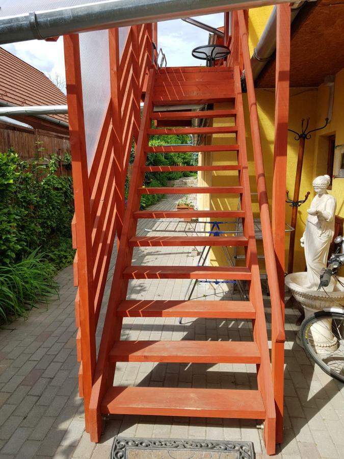Csaladi Haz Apartment Будапеща Екстериор снимка